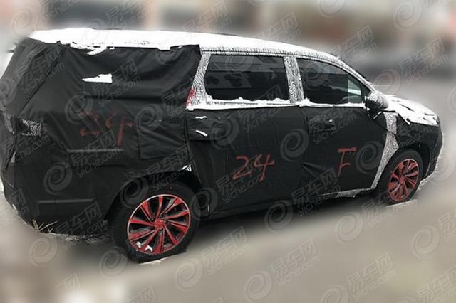 吉利全新中型MPV谍照曝光 或将2019年上市