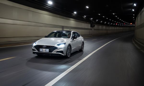 �����������㣬��˵�������ִ���ʮ������������16.18��Ԫ��