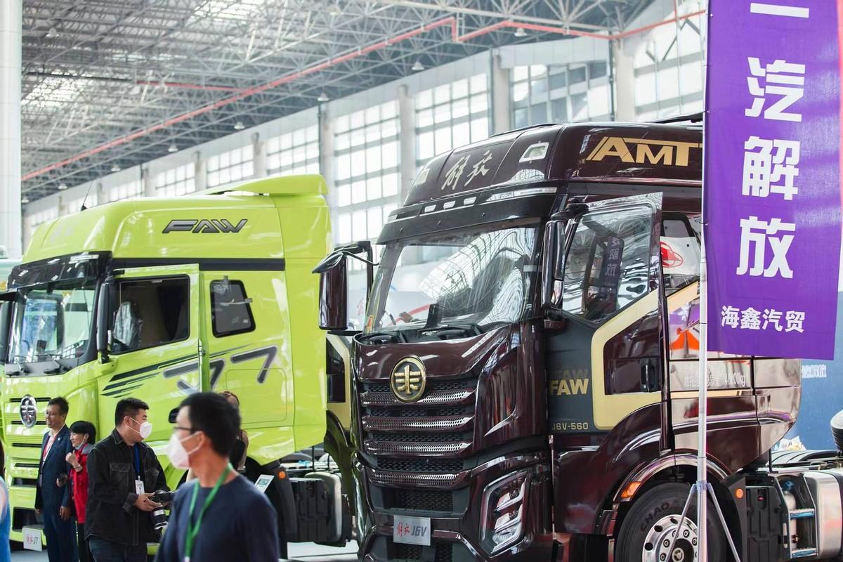 卡车品牌竞风流 2022中国商用车及配套产业博览会在高安盛大开幕